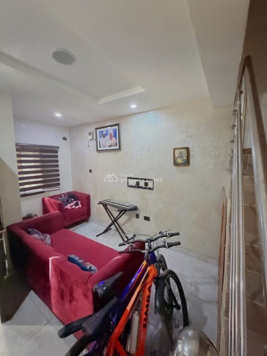 Exquisite 4 Bedroom Terrace Duplex with Bq in Serene Environment, Surulere, Lagos, Terraced Duplex for Sale