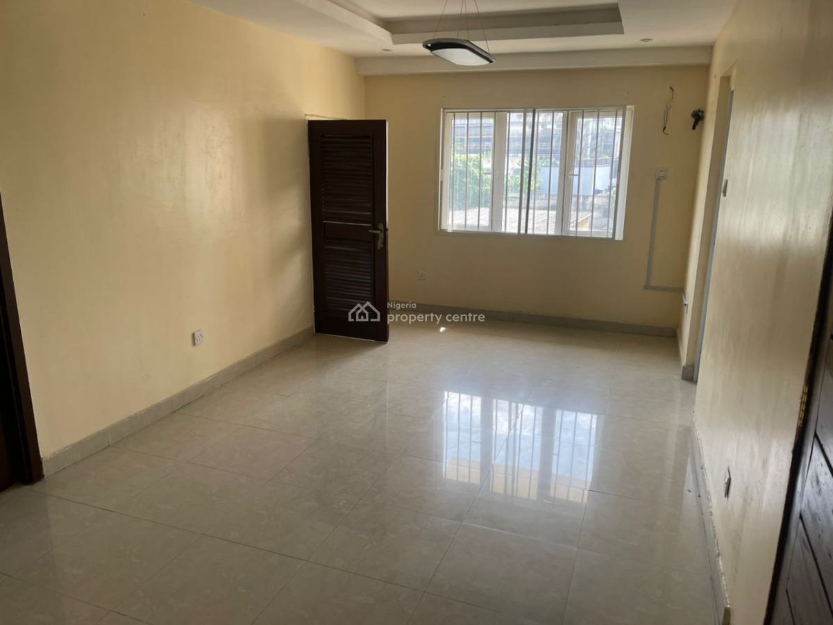 Lagoon View Serviced 2 Bedrooms Flat Located on The 2nd Floor., Victoria Island (vi), Lagos, Flat / Apartment for Rent