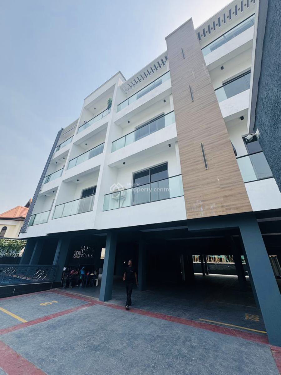 Distress Deal! Brand New Luxury 3 Bedroom Apartment, Lekki Phase 1, Lekki, Lagos, Flat / Apartment for Sale