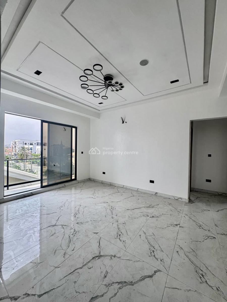 Distress Deal! Brand New Luxury 3 Bedroom Apartment, Lekki Phase 1, Lekki, Lagos, Flat / Apartment for Sale