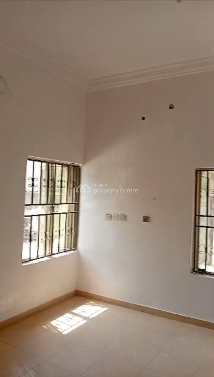 Decent 3 Bedroom Flat, Just 4 Tenant in The Compound, All Rooms Ensuit, in Secured Area of Onikan Yaba, Onike, Yaba, Lagos, Flat / Apartment for Rent