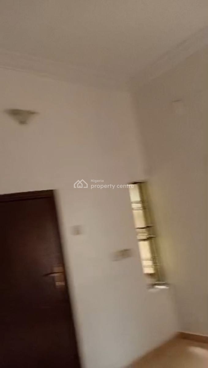 Decent 3 Bedroom Flat, Just 4 Tenant in The Compound, All Rooms Ensuit, in Secured Area of Onikan Yaba, Onike, Yaba, Lagos, Flat / Apartment for Rent