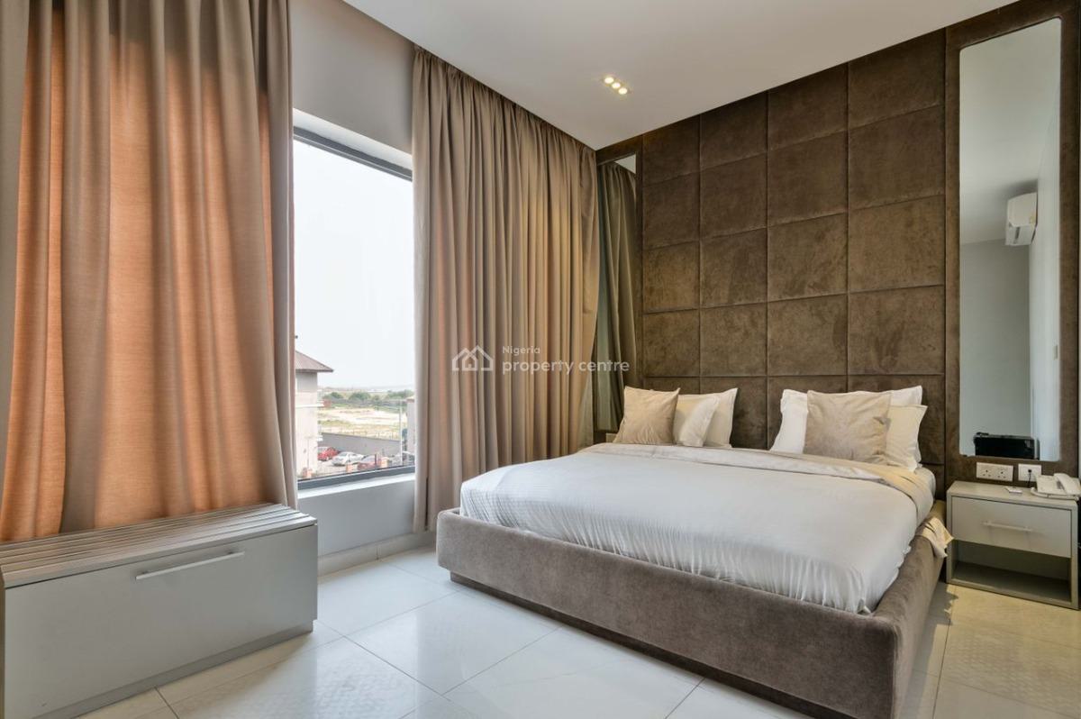 Luxurious Sea View 1 Bedroom Apartment with Top-notch Amenities, Chef on Demand, Housekeeping, Parking Space,netflix and Lots More, Lekki Phase 1, Lekki, Lagos, Flat / Apartment Short Let
