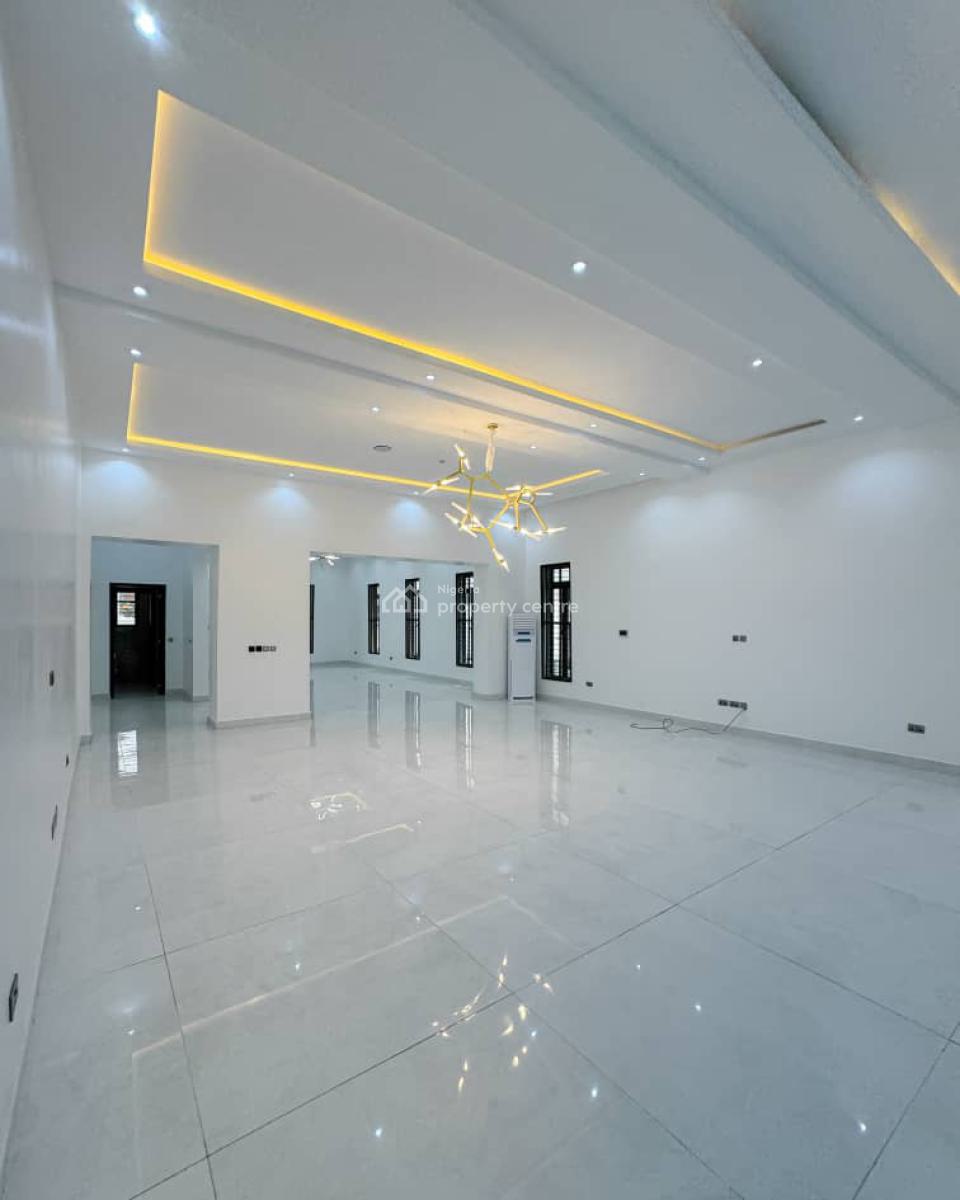 Magnificently Built 11 Bedroom Mansion with, Pool, Cinema & Gym, Guzape District, Abuja, Detached Duplex for Sale