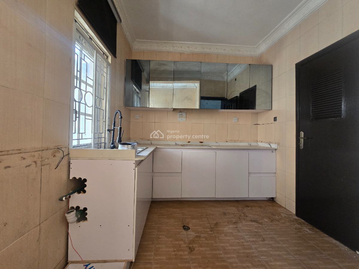 Self Services 3-bedroom Flat Apartment, Off Admiralty Road, Lekki Phase 1, Lekki, Lagos, Flat / Apartment for Rent