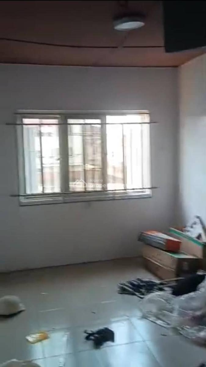 Lovely 2 Bedroom Flat, Off Brown Road, Aguda, Surulere, Lagos, Flat / Apartment for Rent