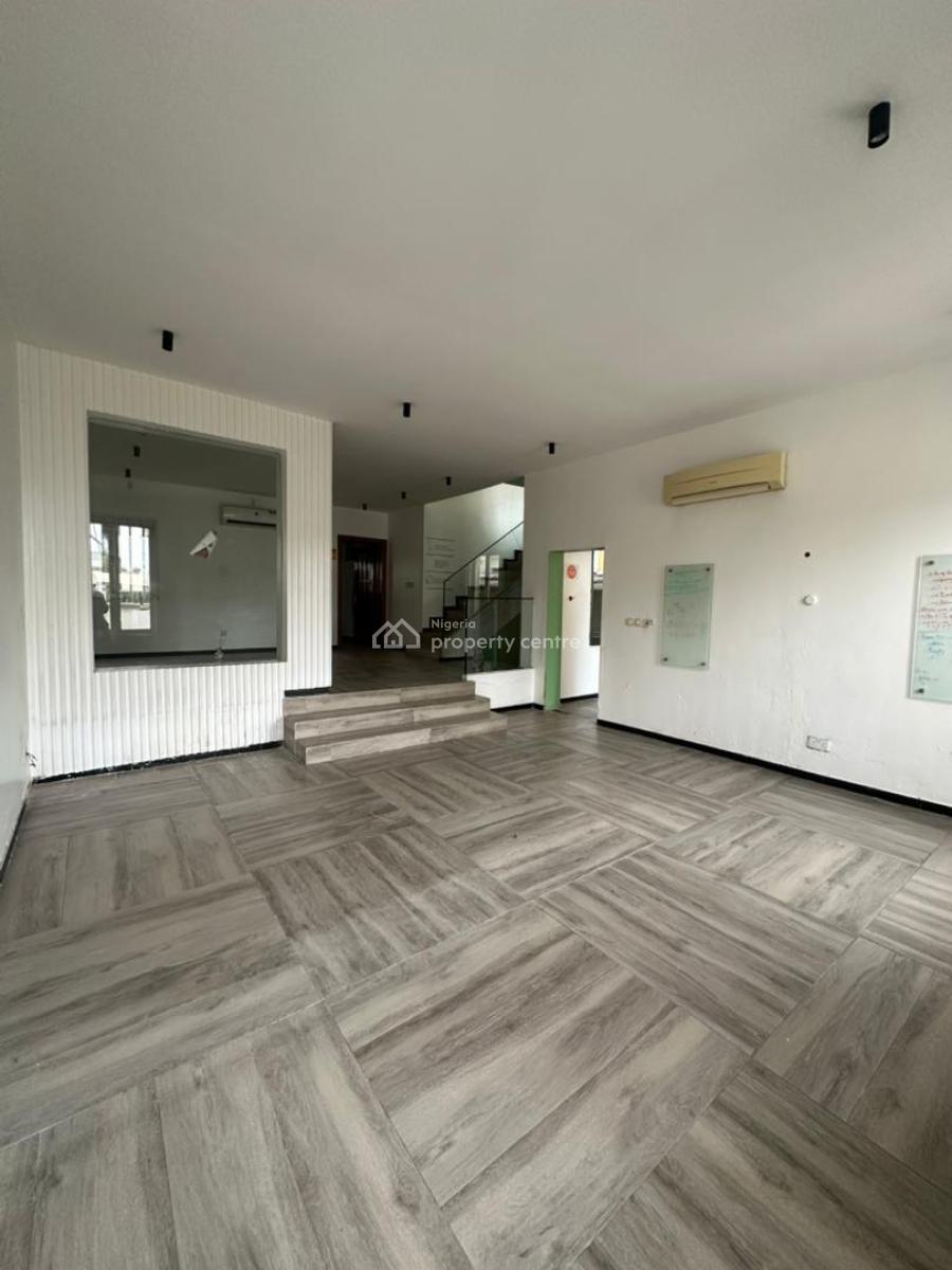 𝐒𝐏𝐀𝐂𝐈𝐎𝐔𝐒 5 𝐁𝐄𝐃𝐑𝐎𝐎𝐌 𝐒𝐏𝐋𝐈𝐓 𝐅𝐋𝐎𝐎𝐑 𝐇𝐎𝐔𝐒𝐄, Lekki Phase 1, Lekki, Lagos, Detached Duplex for Rent