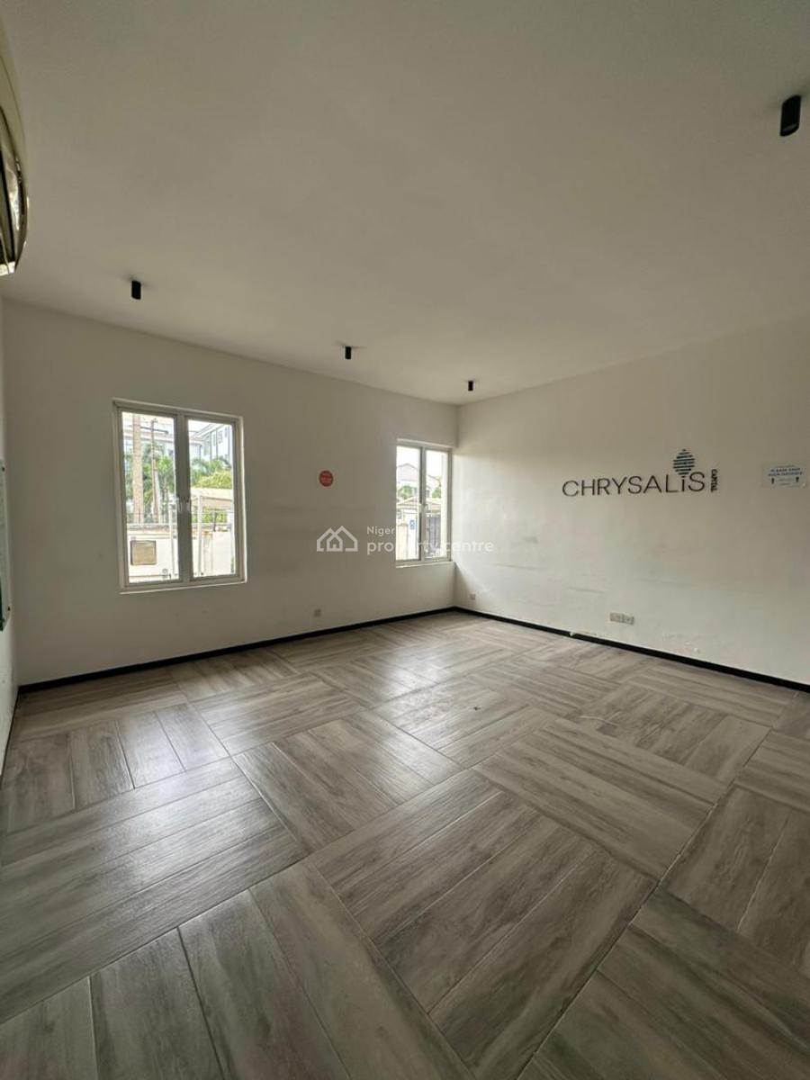 𝐒𝐏𝐀𝐂𝐈𝐎𝐔𝐒 5 𝐁𝐄𝐃𝐑𝐎𝐎𝐌 𝐒𝐏𝐋𝐈𝐓 𝐅𝐋𝐎𝐎𝐑 𝐇𝐎𝐔𝐒𝐄, Lekki Phase 1, Lekki, Lagos, Detached Duplex for Rent