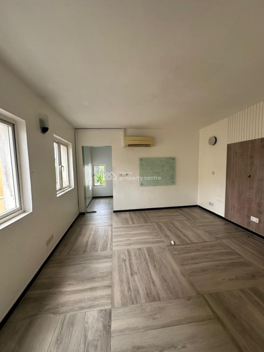 𝐒𝐏𝐀𝐂𝐈𝐎𝐔𝐒 5 𝐁𝐄𝐃𝐑𝐎𝐎𝐌 𝐒𝐏𝐋𝐈𝐓 𝐅𝐋𝐎𝐎𝐑 𝐇𝐎𝐔𝐒𝐄, Lekki Phase 1, Lekki, Lagos, Detached Duplex for Rent