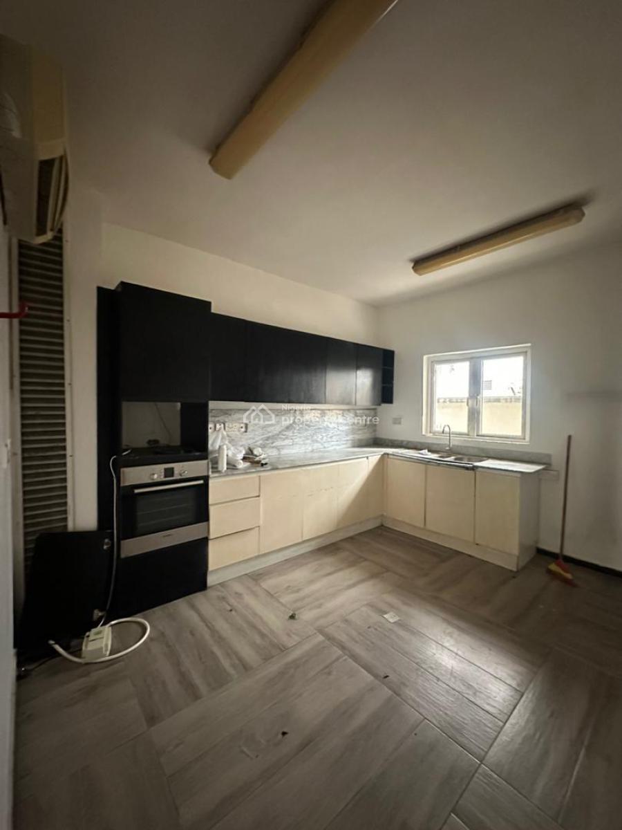 𝐒𝐏𝐀𝐂𝐈𝐎𝐔𝐒 5 𝐁𝐄𝐃𝐑𝐎𝐎𝐌 𝐒𝐏𝐋𝐈𝐓 𝐅𝐋𝐎𝐎𝐑 𝐇𝐎𝐔𝐒𝐄, Lekki Phase 1, Lekki, Lagos, Detached Duplex for Rent