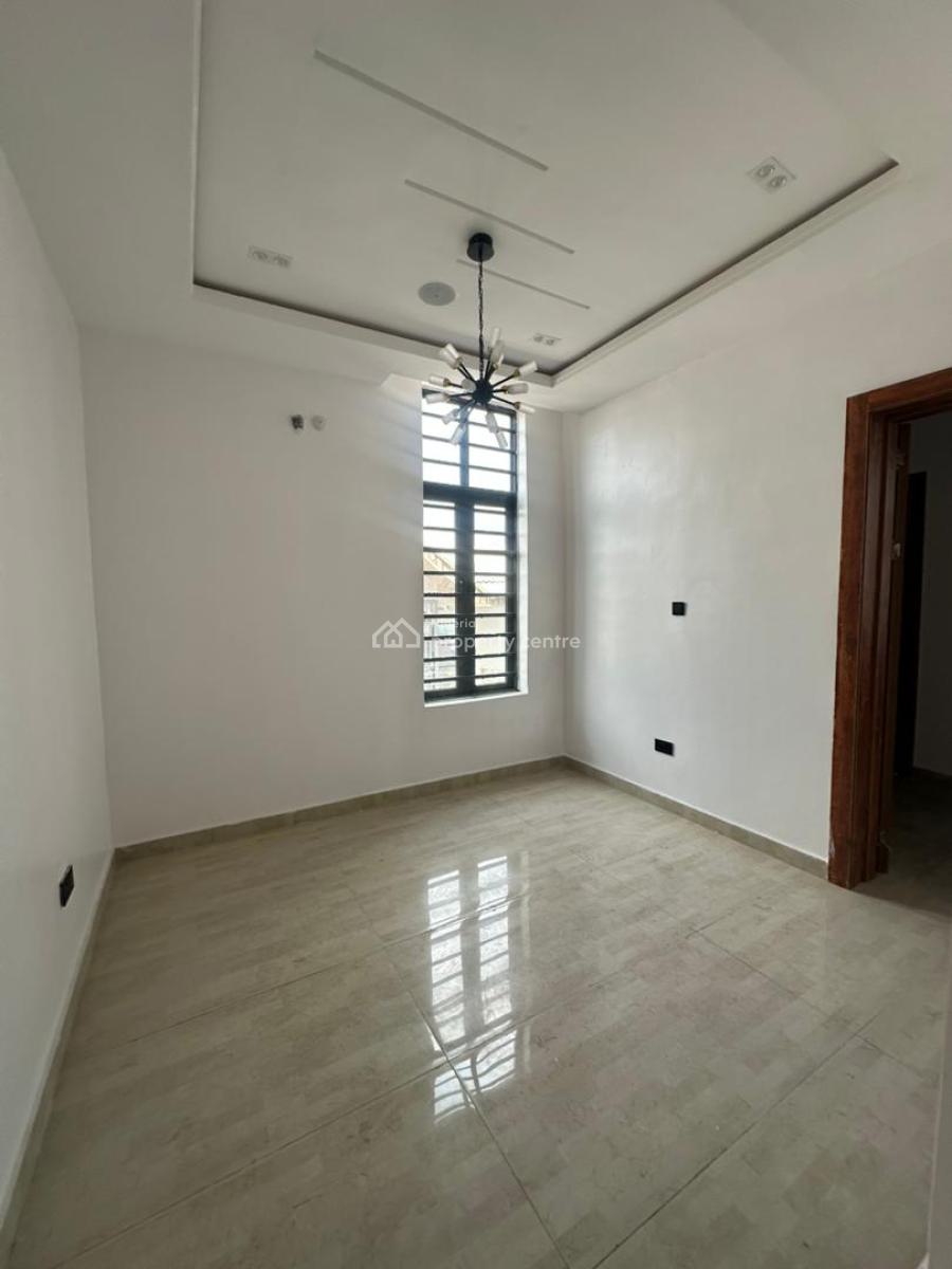 𝐒𝐏𝐀𝐂𝐈𝐎𝐔𝐒 5 𝐁𝐄𝐃𝐑𝐎𝐎𝐌 𝐃𝐄𝐓𝐀𝐂𝐇𝐄𝐃 𝐃𝐔𝐏𝐋𝐄𝐗, Lekki Phase 1, Lekki, Lagos, Detached Duplex for Rent