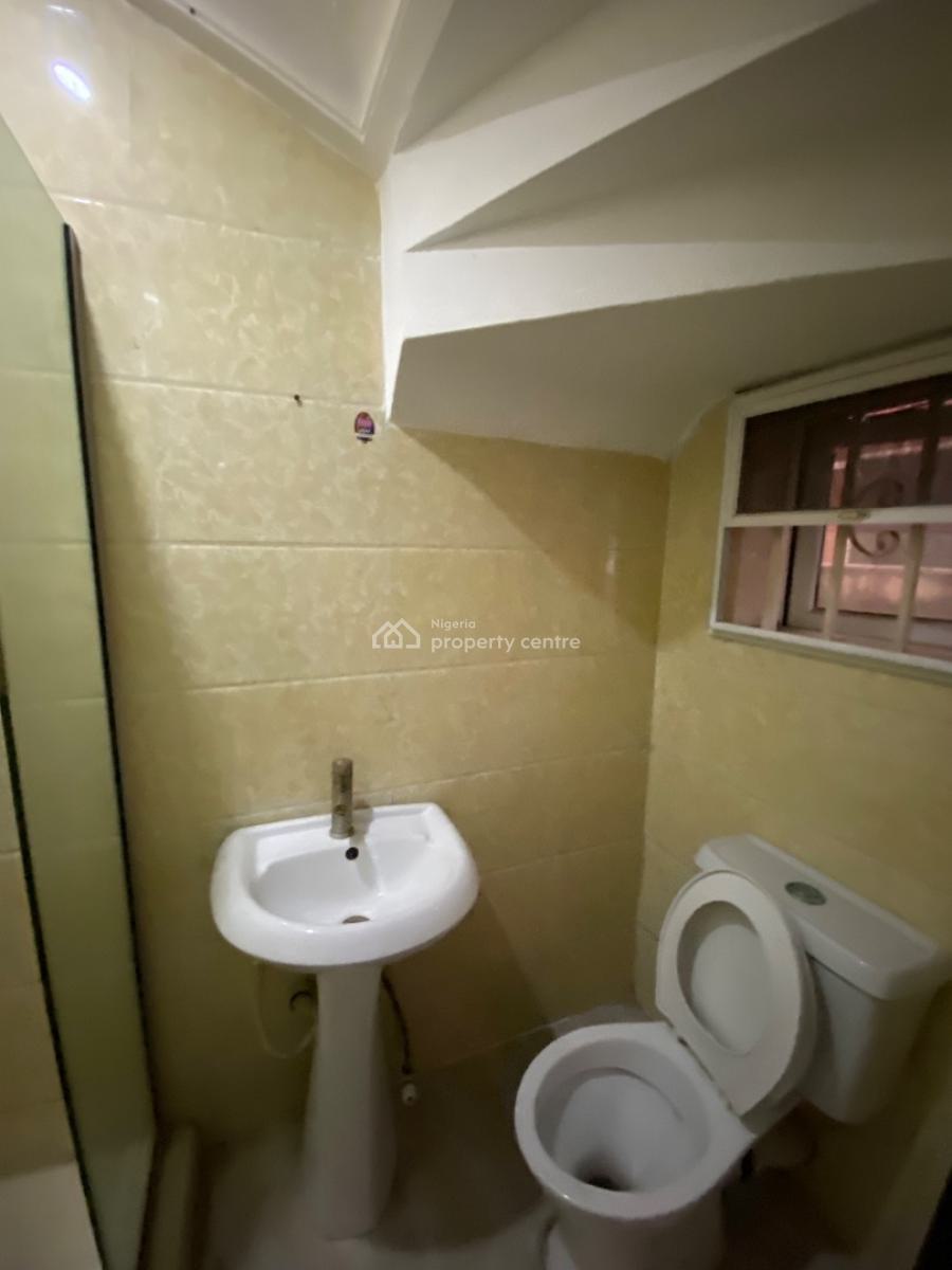 1 Bedroom Shared Apartment, Chevron, Lekki, Lagos, Flat / Apartment for Rent