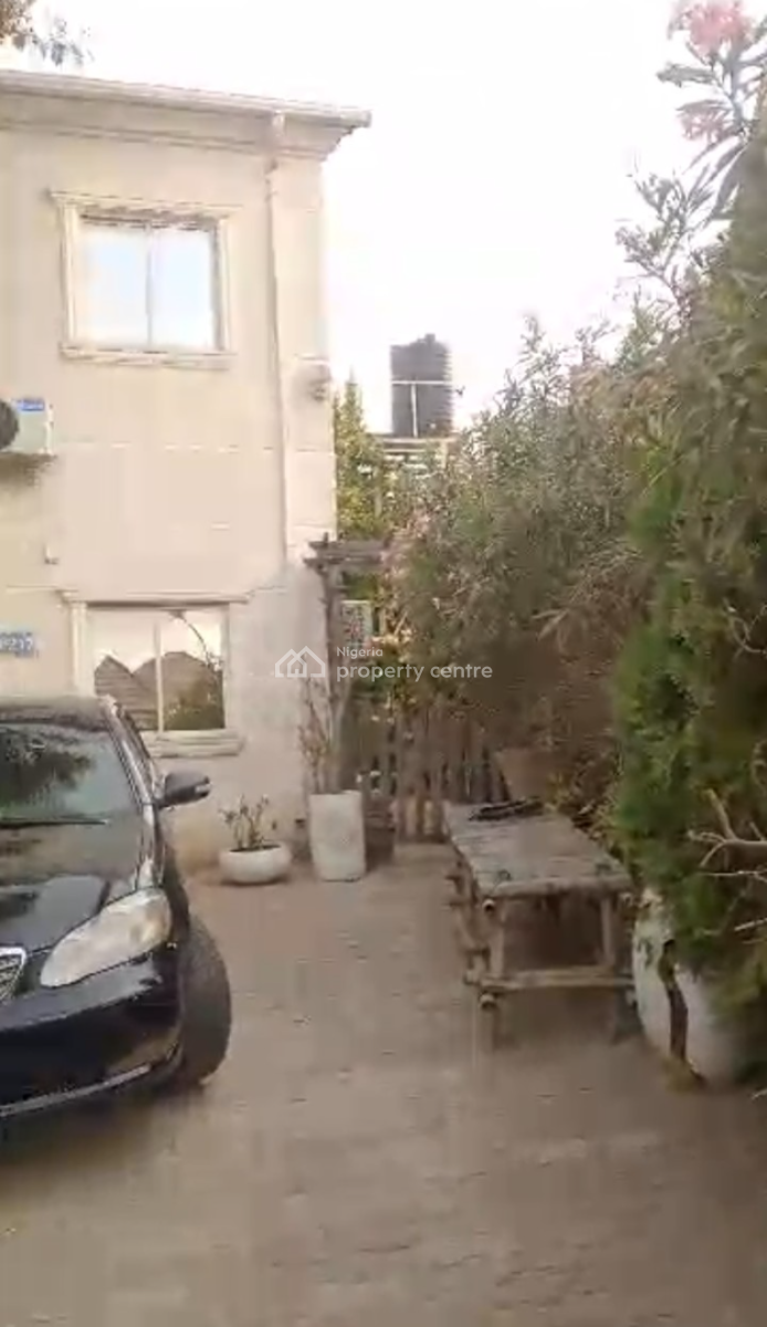 Clean 3 Bedroom Duplex Plus Bq, Naf Valley Estate, Asokoro District, Abuja, Semi-detached Duplex for Sale