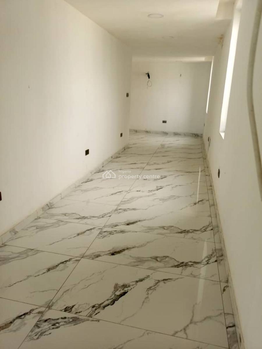 Brand New Mall with Spacious Open Space, Lekki Phase 1, Lekki Phase 1, Lekki, Lagos, Plaza / Complex / Mall for Rent