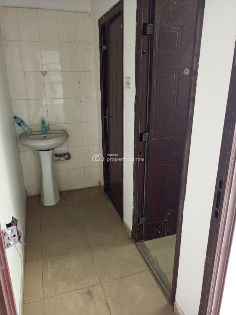 Spacious Shop Space Measuring 69sqm, Igbo Efon Lekki Lagos, Igbo Efon, Lekki, Lagos, Plaza / Complex / Mall for Rent