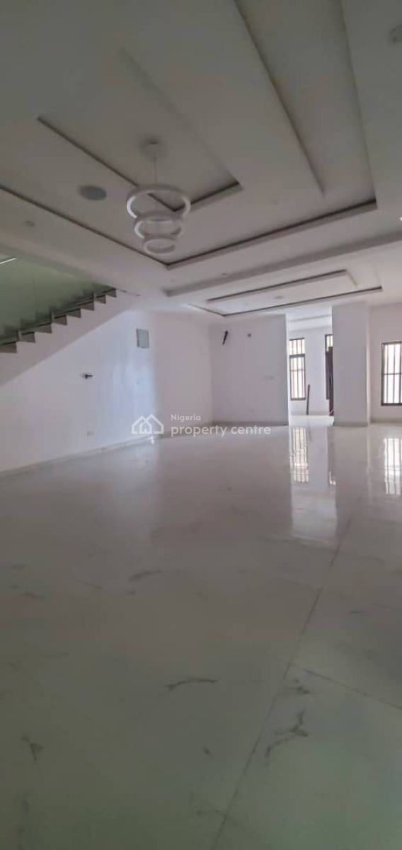 Exquisite 5 Bedroom Semi-detached Duplex with Bq, Lekki Phase 1, Lekki, Lagos, Semi-detached Duplex for Rent
