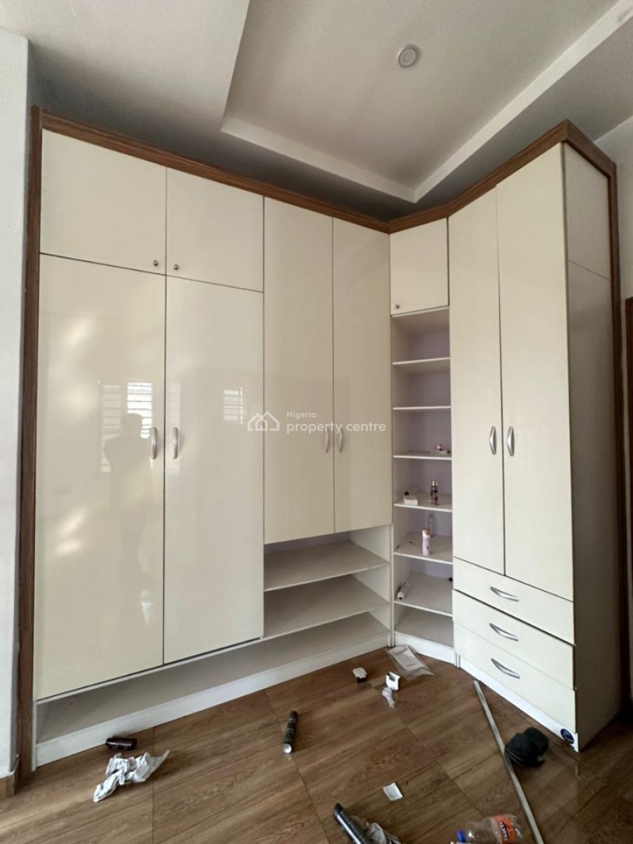 2bedroom Apartment          Location: Ikota Gra, Ikota Gra, Lekki, Lagos, House for Rent