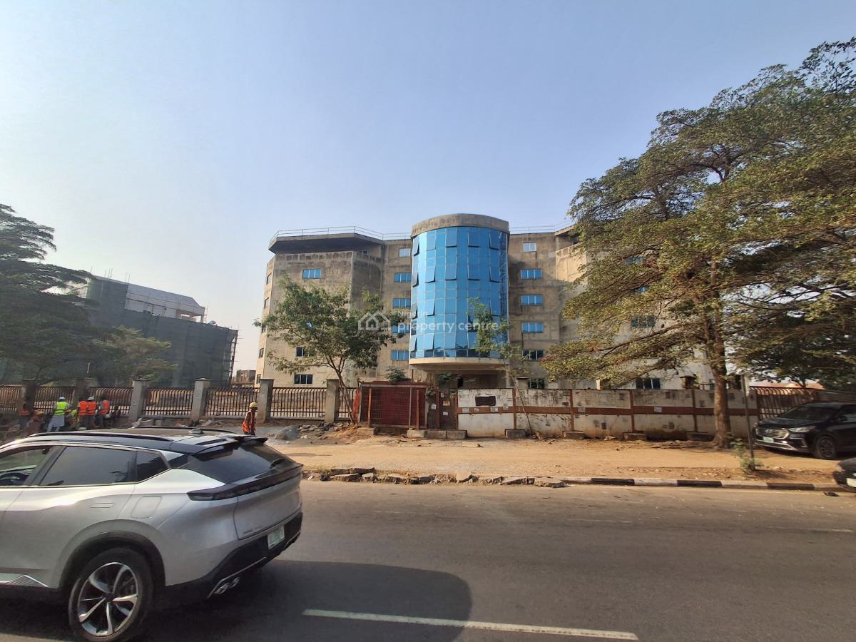 Office Complex, Asokoro, Asokoro District, Abuja, Plaza / Complex / Mall for Sale