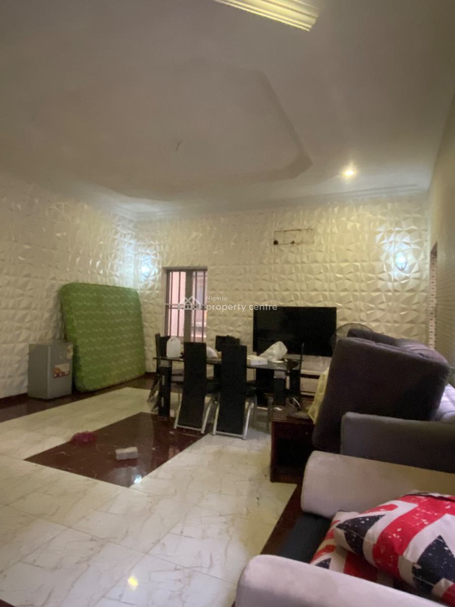 Luxury Mini Flat with Large Parlour.( Negotiable ), Chevron, Lekki, Lagos, Mini Flat (room and Parlour) for Rent