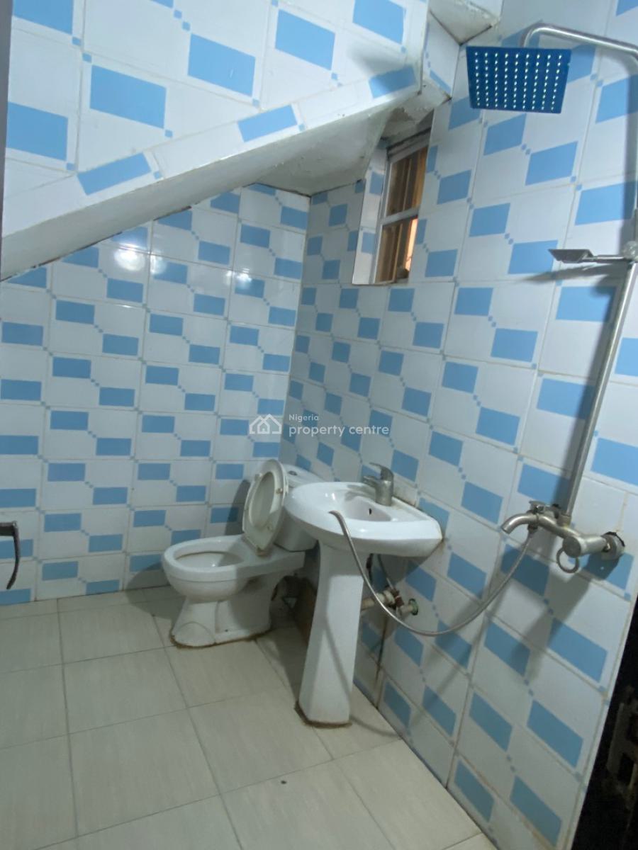 Luxury Mini Flat with Large Parlour.( Negotiable ), Chevron, Lekki, Lagos, Mini Flat (room and Parlour) for Rent