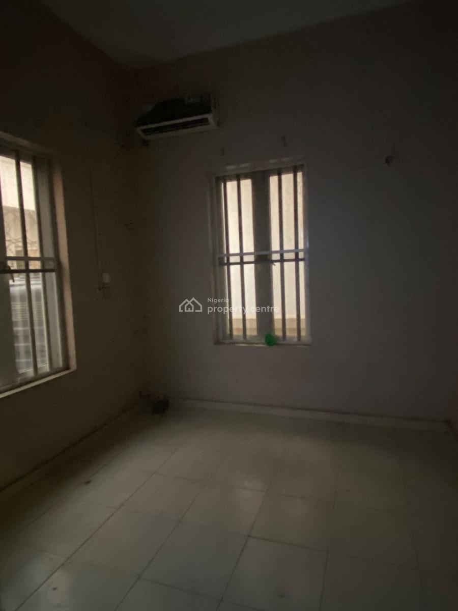 Luxury Mini Flat with Large Parlour.( Negotiable ), Chevron, Lekki, Lagos, Mini Flat (room and Parlour) for Rent