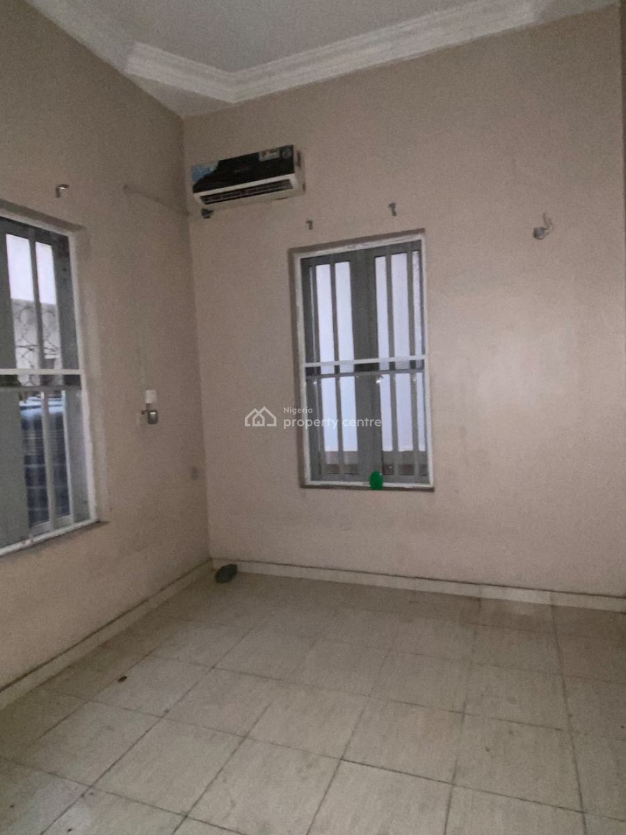 Luxury Mini Flat with Large Parlour.( Negotiable ), Chevron, Lekki, Lagos, Mini Flat (room and Parlour) for Rent