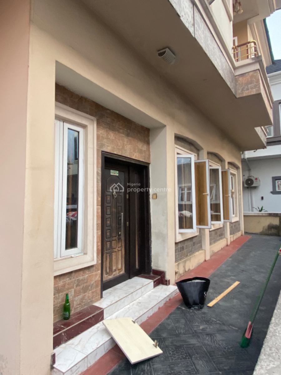 Luxury Mini Flat with Large Parlour.( Negotiable ), Chevron, Lekki, Lagos, Mini Flat (room and Parlour) for Rent