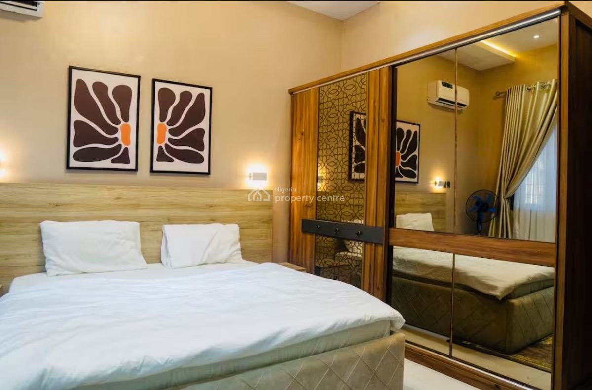 Luxuriously Furnished 3 Bedroom Apartment, Lekki Phase 1, Lekki, Lagos, Flat / Apartment for Rent