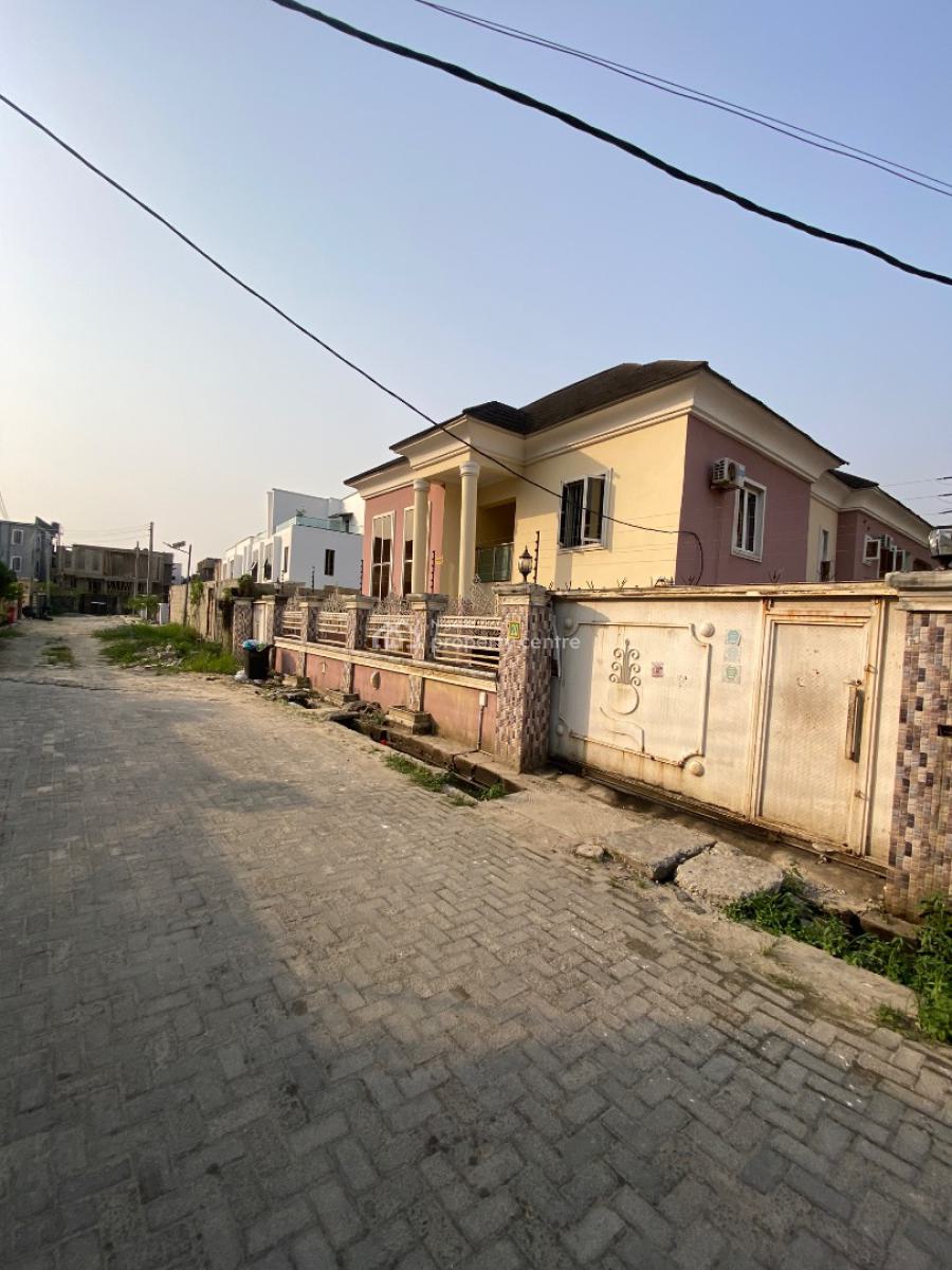 Building for Demolition, Gated Estate By Blenco Supermarket, Sangotedo, Ajah, Lagos, Block of Flats for Sale
