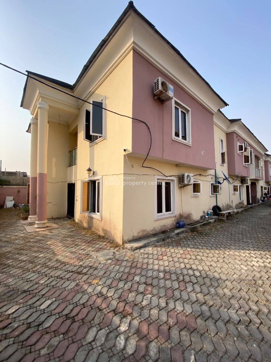 Building for Demolition, Gated Estate By Blenco Supermarket, Sangotedo, Ajah, Lagos, Block of Flats for Sale