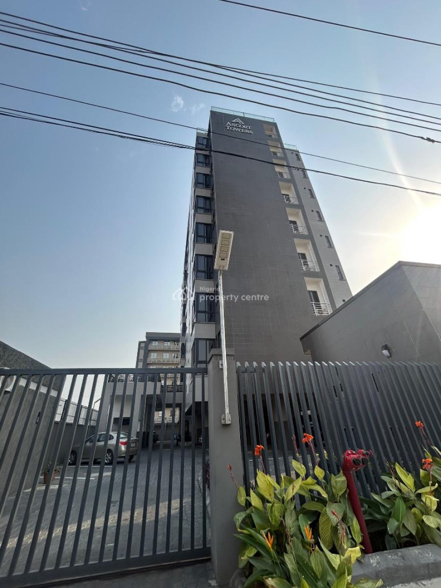 Well-designed and Fully Serviced 3-bedroom Apartment with Pool and Gym, Lekki Phase 1, Lekki, Lagos, Flat / Apartment for Sale