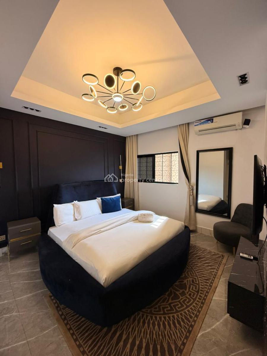 Beautifully Furnished 1-bedroom Apartment with Swimming Pool & Gym, Ikoyi, Lagos, Flat / Apartment Short Let