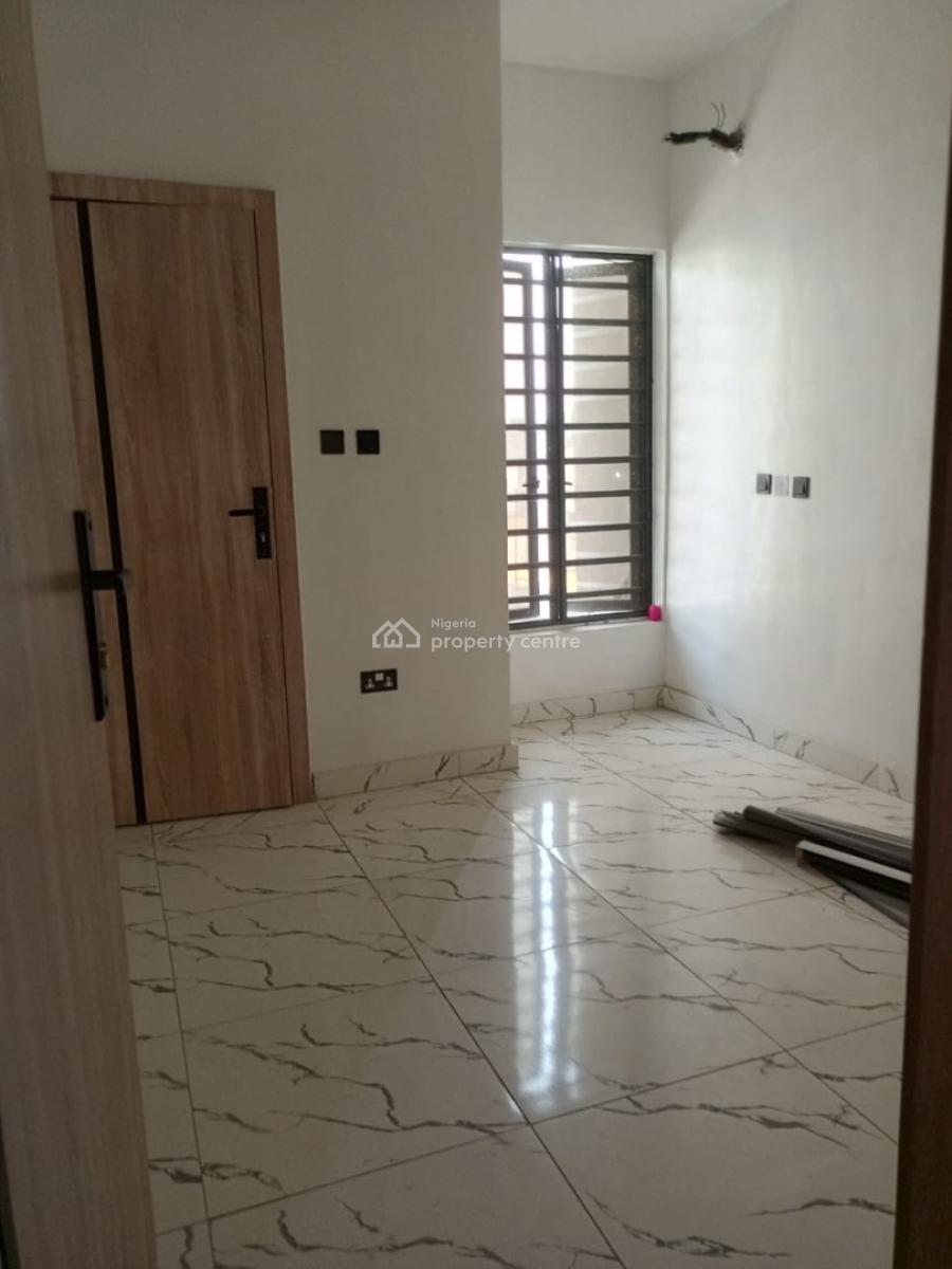 Luxury 4bedroom, Ologolo, Lekki, Lagos, Semi-detached Duplex for Rent
