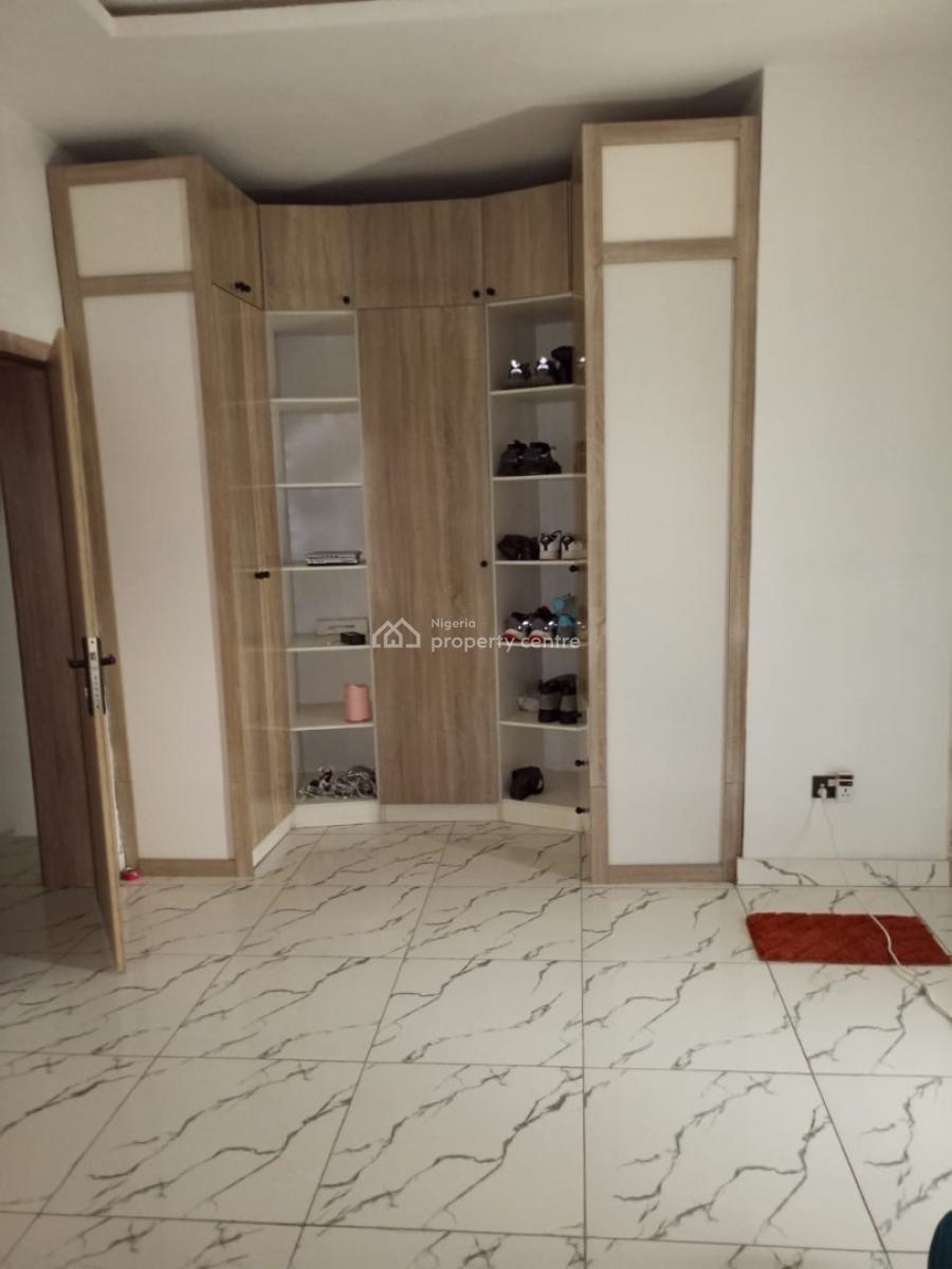 Luxury 4bedroom, Ologolo, Lekki, Lagos, Semi-detached Duplex for Rent