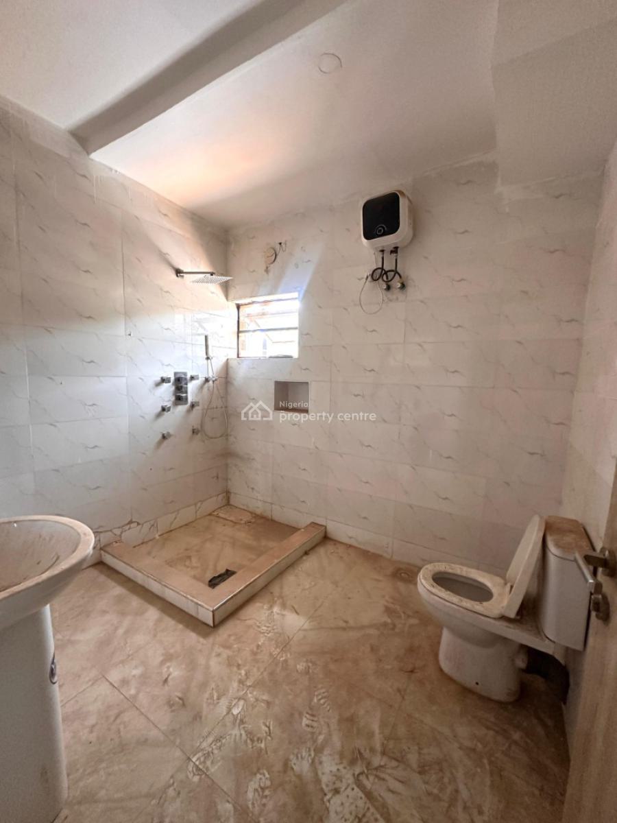 4bedroom Terrace Duplex with a Room Bq, Guzape District, Abuja, Terraced Duplex for Rent