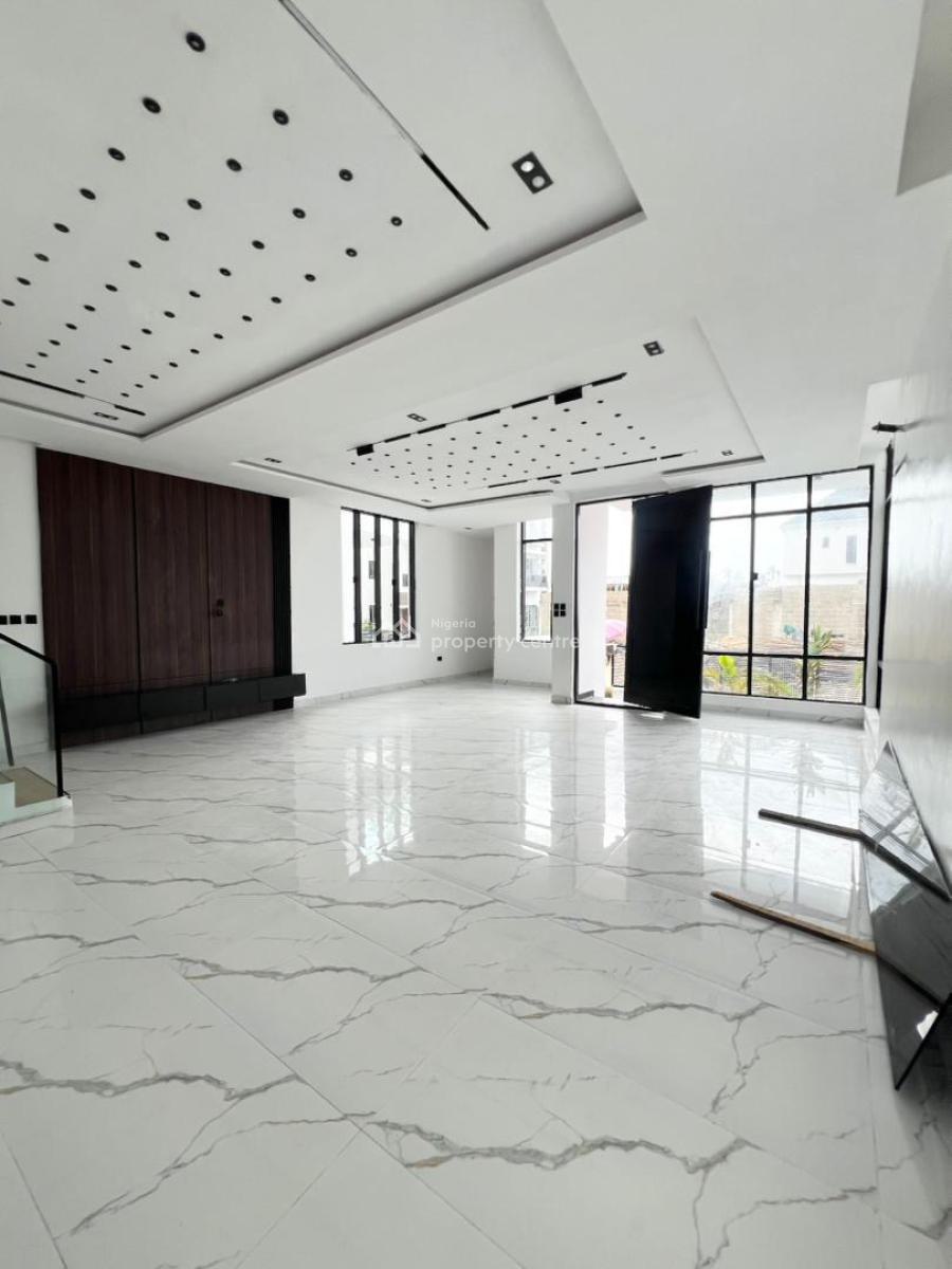 Very Clean 5bedrooms, Chevron, Lekki, Lagos, Detached Duplex for Sale