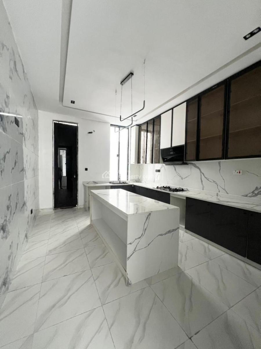 Very Clean 5bedrooms, Chevron, Lekki, Lagos, Detached Duplex for Sale