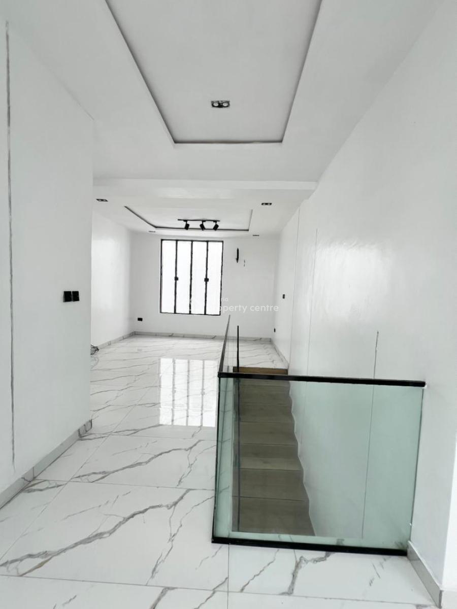 Very Clean 5bedrooms, Chevron, Lekki, Lagos, Detached Duplex for Sale