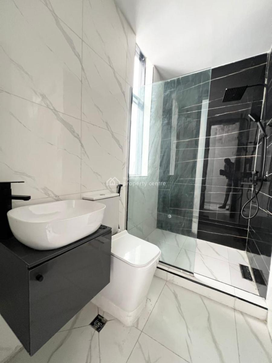 Very Clean 5bedrooms, Chevron, Lekki, Lagos, Detached Duplex for Sale