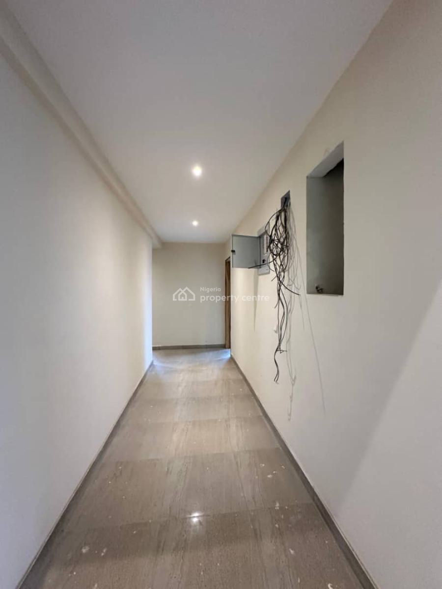 Luxury Serviced 3 Bedrooms Flat with a Room Bq, Lekki Phase 1, Lekki, Lagos, Flat / Apartment for Rent