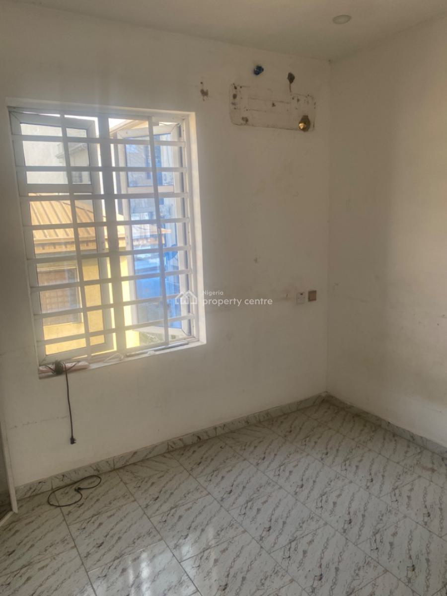 Single Room Self Contain (upstairs), Lekki, Lagos, Self Contain (single Rooms) for Rent