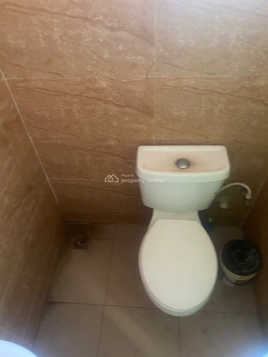 Single Room Self Contain (upstairs), Lekki, Lagos, Self Contain (single Rooms) for Rent