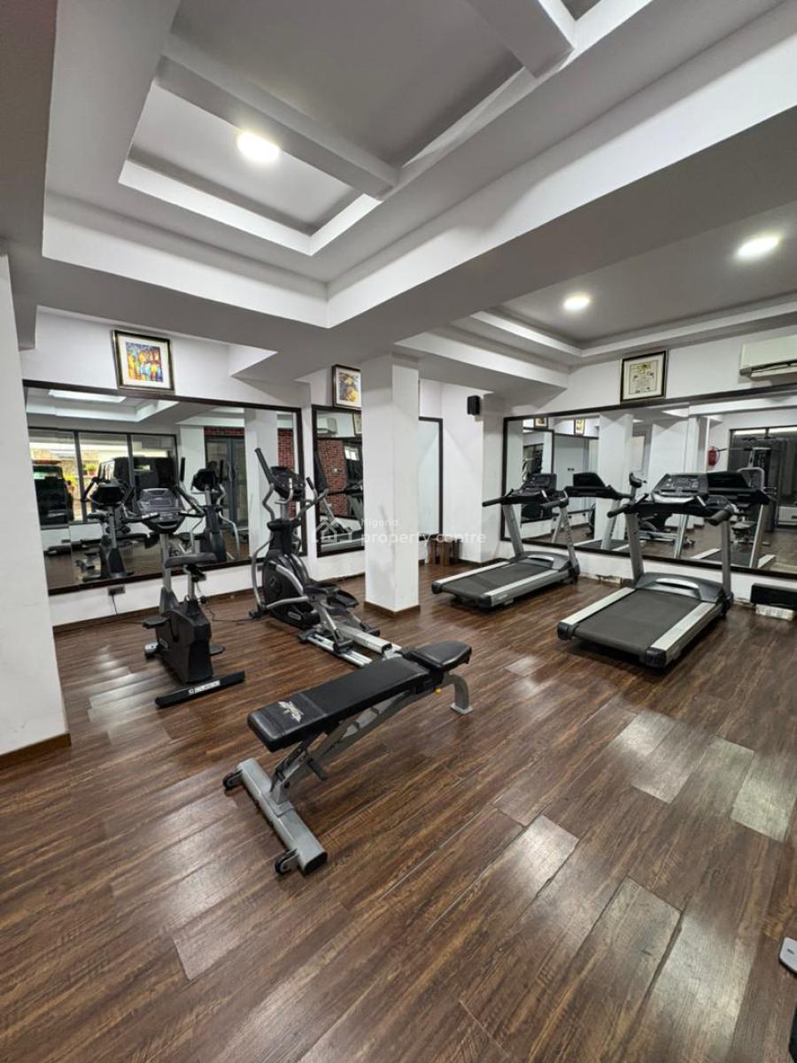 Stunning 3-bedroom Maisonette with Swimming Pool & Gym, Ikoyi, Lagos, Flat / Apartment Short Let