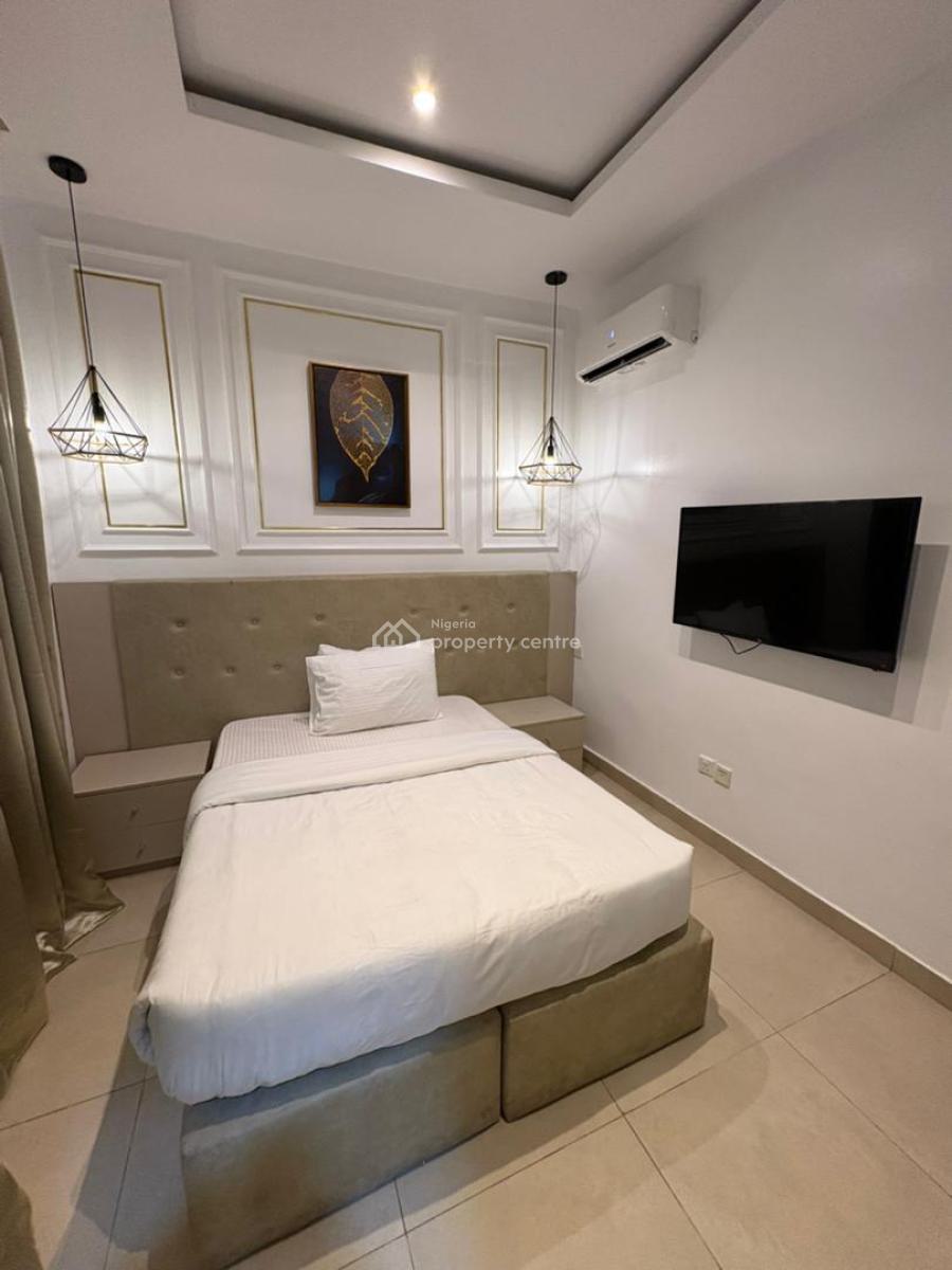 Stunning 3-bedroom Maisonette with Swimming Pool & Gym, Ikoyi, Lagos, Flat / Apartment Short Let
