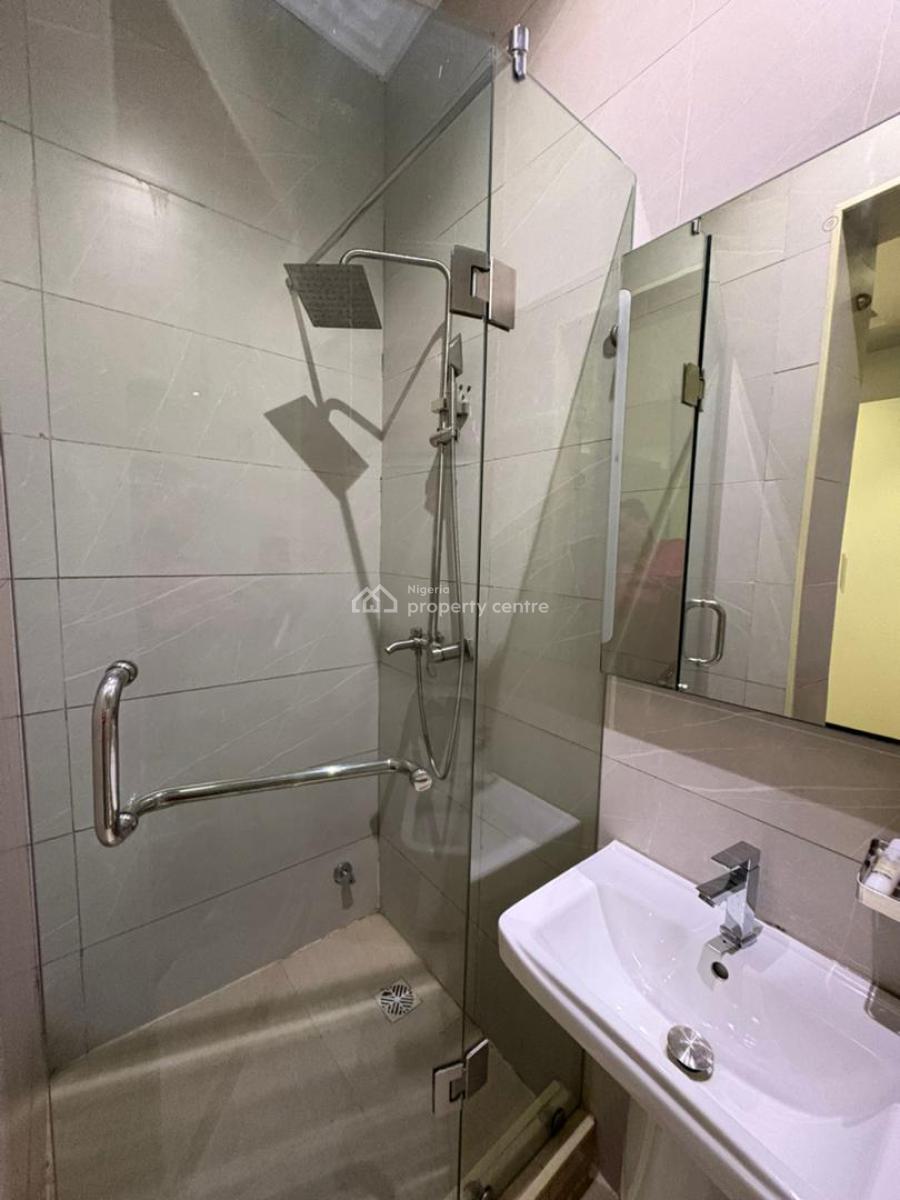 Stunning 3-bedroom Maisonette with Swimming Pool & Gym, Ikoyi, Lagos, Flat / Apartment Short Let