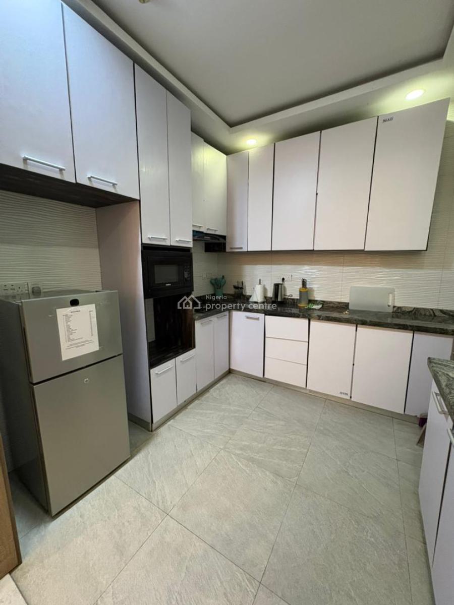 Stunning 3-bedroom Maisonette with Swimming Pool & Gym, Ikoyi, Lagos, Flat / Apartment Short Let