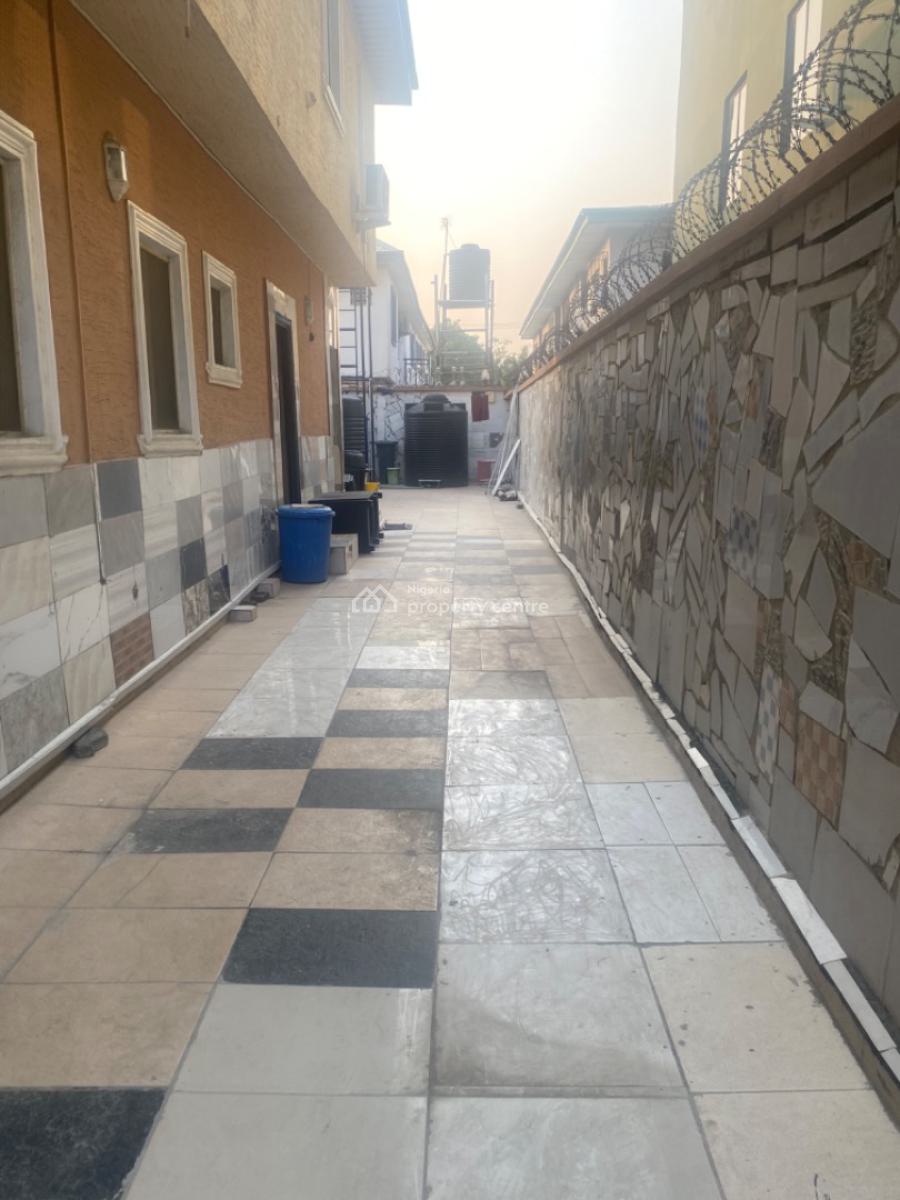 a Nice Self Contain, Lekki, Lagos, Self Contain (single Rooms) for Rent