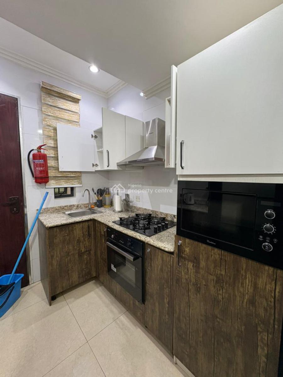 Stunning 1-bedroom Apartment with Mini Mart, Ikoyi, Lagos, Flat / Apartment Short Let