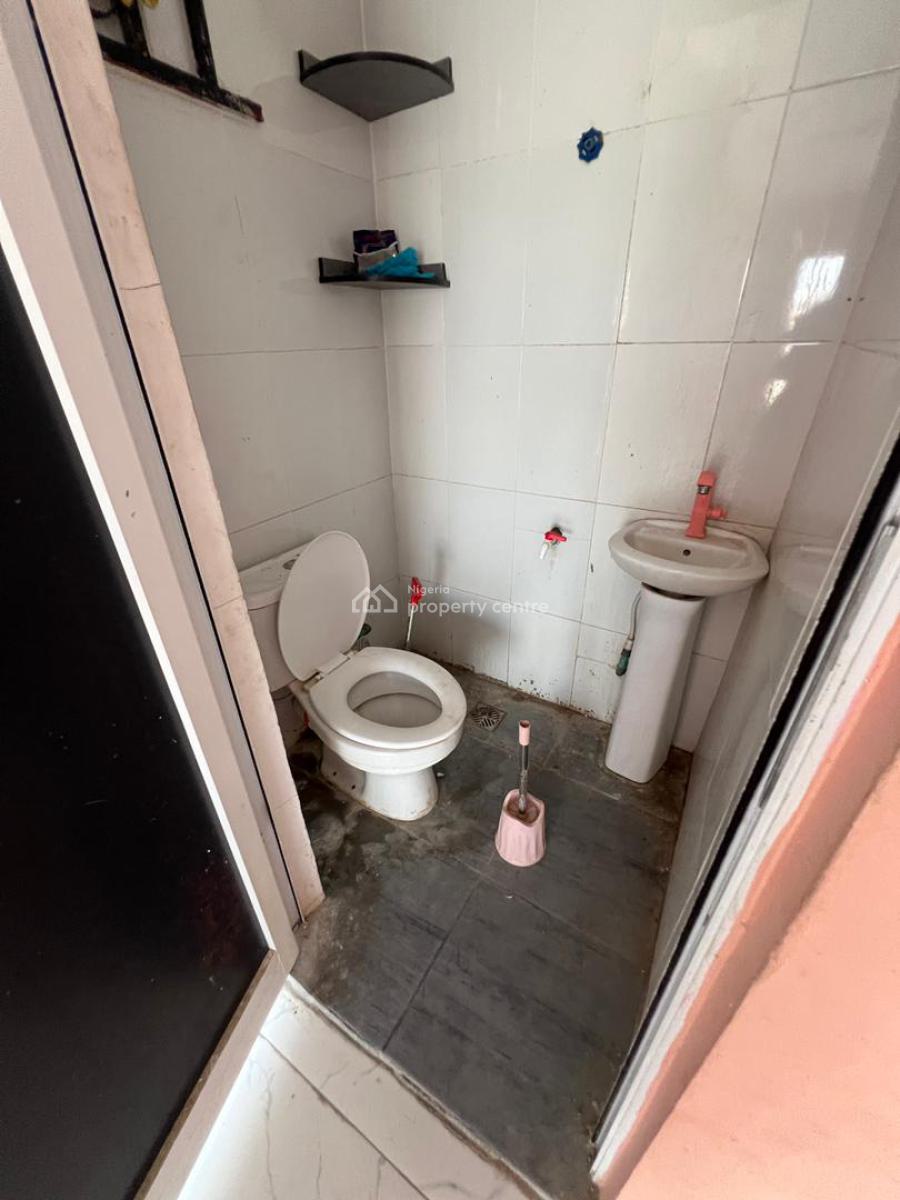 Shop Space of 55sqm on The 1st Floor, Adebayo Doherty Street Off Admiralty Way, Lekki Phase 1, Lekki, Lagos, Shop for Rent