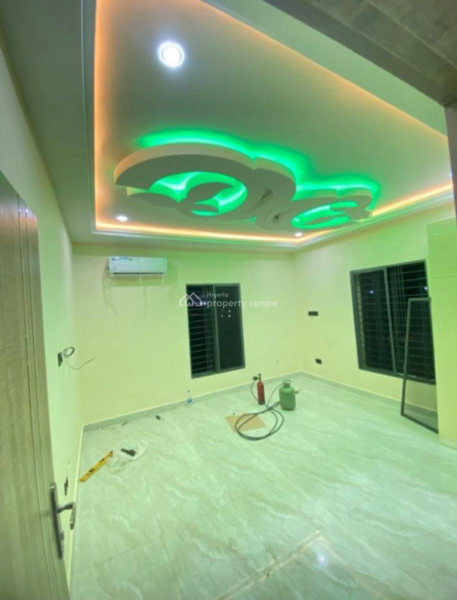 Standard 4-bedroom Duplex, Von Axis, Airport Rd., Lugbe District, Abuja, Detached Duplex for Sale